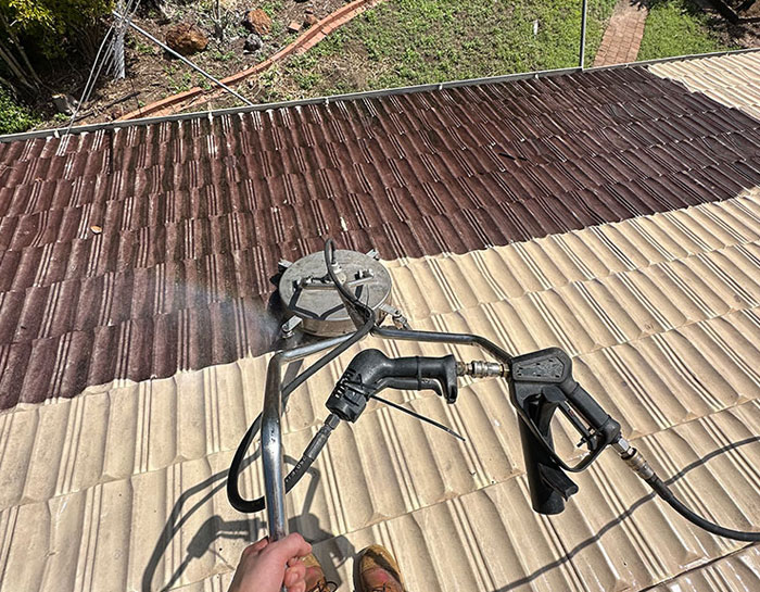 roof cleaning services in Darwin and nearby areas